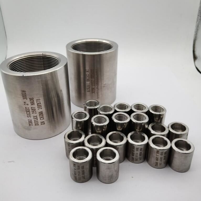 Class 3000 Female Threaded Coupling Duplex Stainless Steel 2507 Forged ...