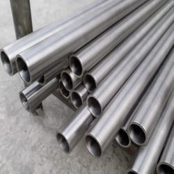 High-Strength Austenitic Stainless Steel Pipes for Industrial Systems (ASTM A312 / DIN EN 10217-7)