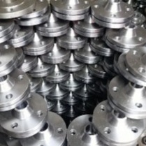 ASME B16.5 Weld Neck Flange RF/RTJ Water Oil Pipe System Customizable Material NPS 1/2"-24" Class 150#-2500# Sch5s-SchXXS